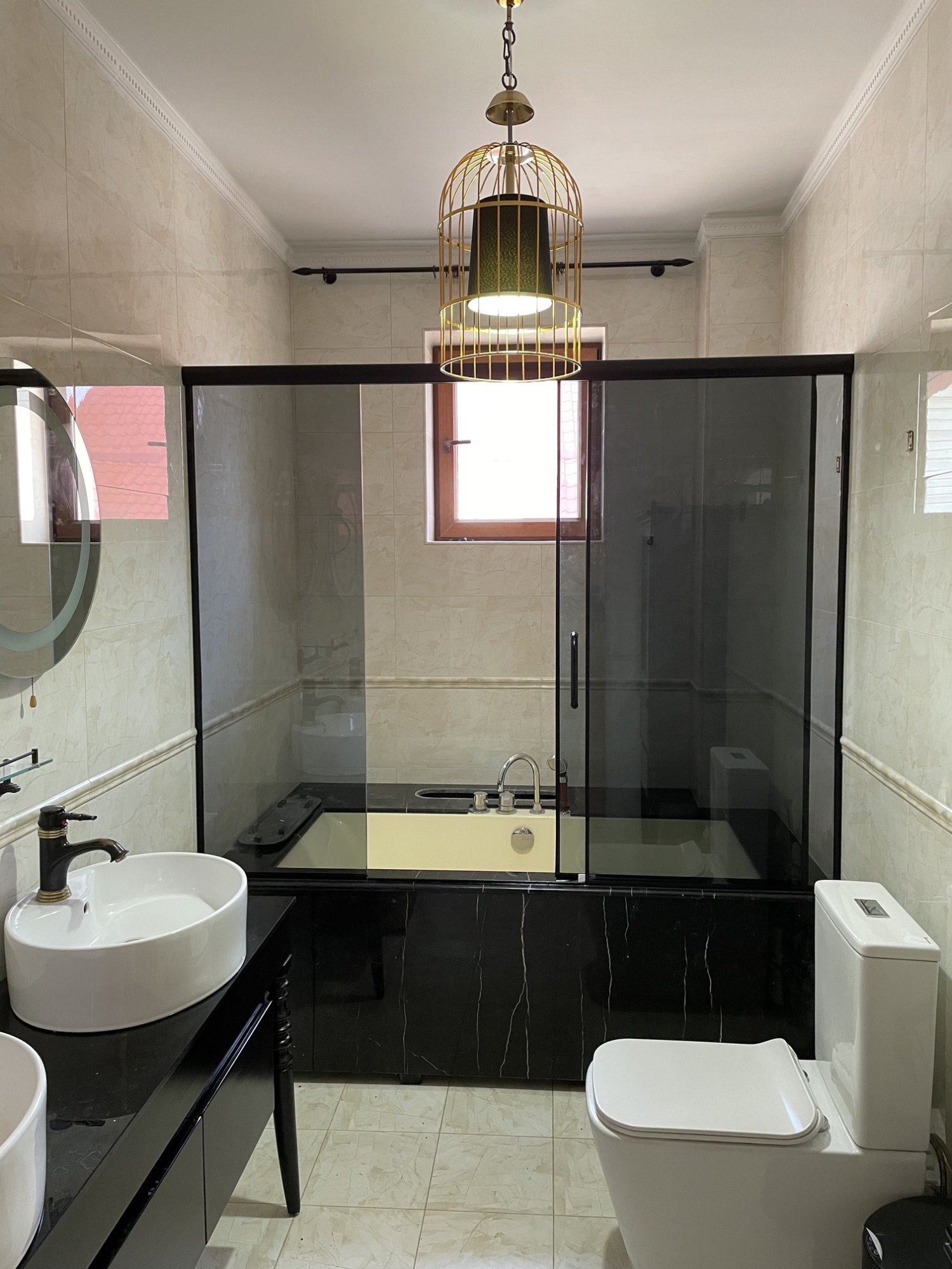 Стеклянные душевые перегородки и шторки для ванной — индивидуальное изготовление под ваш интерьер - фото KAZSTEKLO Стеклянные душевые перегородки и шторки для ванной — индивидуальное изготовление под ваш интерьер - фото KAZSTEKLO