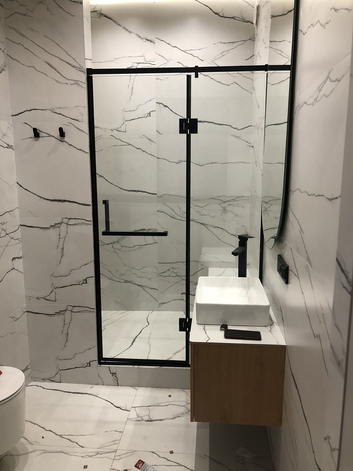 Изготовление и установка стеклянных душевых перегородок - фото Казстекло