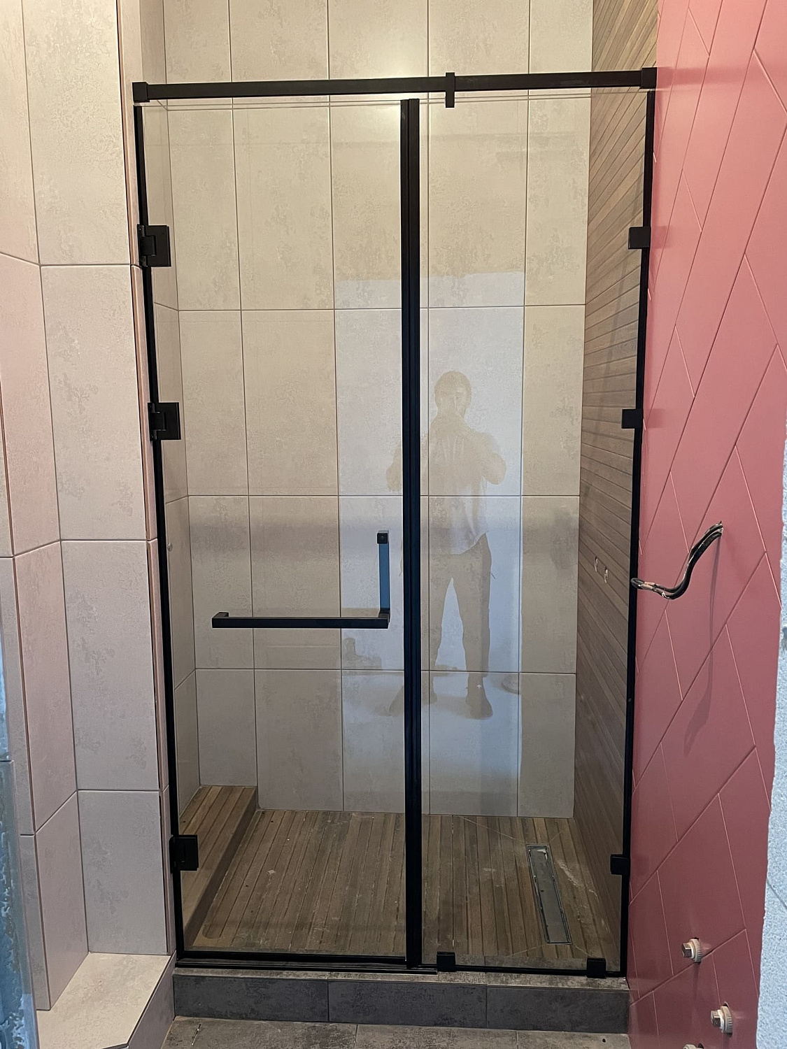 Шыны душ кабиналарын жасау және монтаждау - фото Казстекло Шыны душ кабиналарын жасау және монтаждау - фото Казстекло