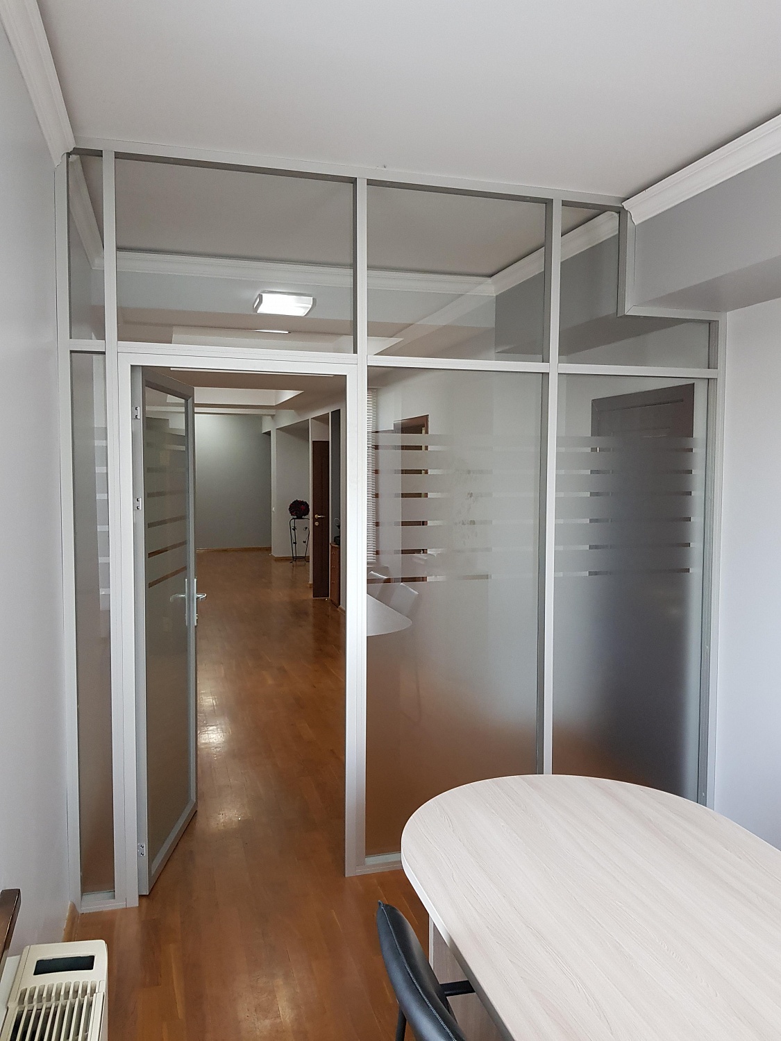 Кеңсе арақабырғаларын жасау фото от Казстаекло Кеңсе арақабырғаларын жасау фото от Казстаекло